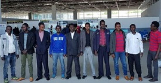  حكومة الصومال تنجح بإعادة صوماليين محتجزين في زمبابوي