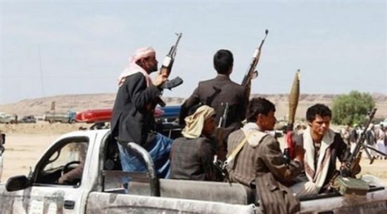 الحوثيون يحتجزون عددا من ملاك المزارع في الحديدة ويحولون مزارعهم لثكنات عسكرية ومخازن للأسلحة