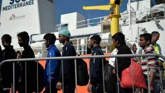 انتشال جثث مهاجرين وغرق العشرات في سواحل ليبيا