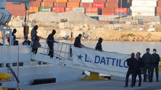 إنقاذ 418 مهاجرا قبالة إسبانيا في 3 عمليات