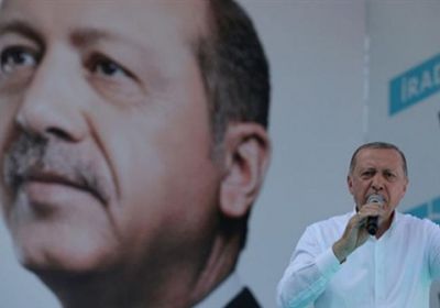 CNN: رغم الفوز بالانتخابات.. أردوغان فشل في إقناع نصف شعبه