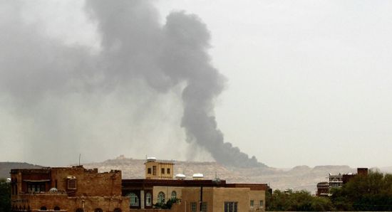 طيران التحالف يشن 3 غارات على مواقع الحوثيين في منطقة المدفون شرق صنعاء