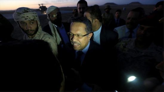 عودة بن دغر ووزراء حكومته إلى العاصمة عدن بصيف قاتل وتردٍ مريع للخدمات