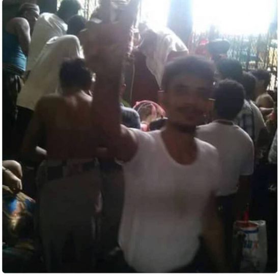 الحوثيون يحرقون سجن ‎#الحديدة لإجبار النزلاء على القتال في صفوفهم