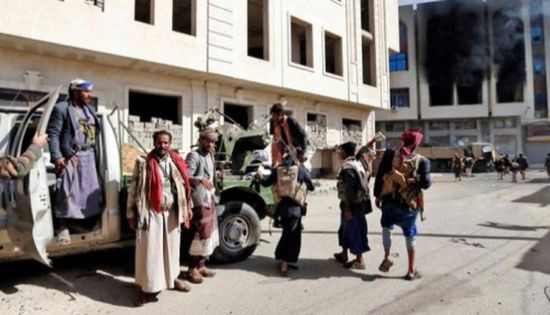  ميليشيات الحوثي تقصف قرى مريس بالضالع 