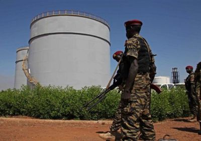 السودان تحث شركات خليجية على المساهمة في تشغيل حقول بترول الجنوب