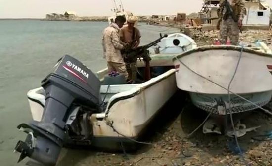 بإسناد من التحالف.. قوات الشرعية تضبط 3 قوارب صيد مسلحة تابعة للحوثيين قرب ميدي