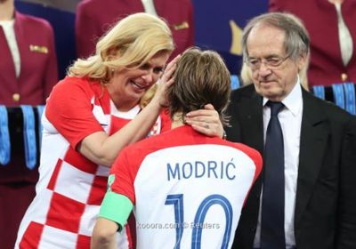 صور لحظات التكريم ..  مودرييتش أفضل لاعب في مونديال روسيا 2018