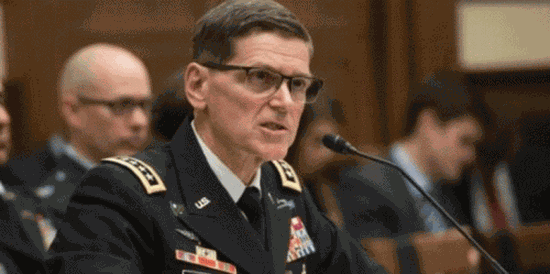 جنرال أمريكي يشيد بالرد الإماراتي على مزاعم “ السجون السرية ” في اليمن