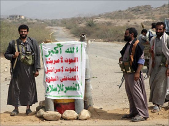 يُصيب بالجنون .. الحوثي يجبر عناصره تعاطي مشروب إيراني قبل الزج بهم في المعارك