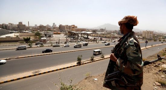 طيران التحالف يستهدف مركز عمليات مليشيا الحوثي غرب مأرب