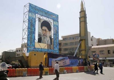 نقاط ضعف الملالي.. خطوات أميركية لخنق النظام الإيراني