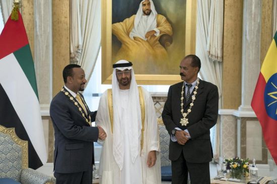 لقاء زعيما إثيوبيا وإريتريا التاريخي في أبوظبي يتصدر تويتر بالإمارات