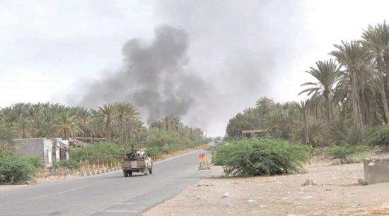 مليشيا الحوثي تواصل قصف قرية " المنظر " في الحديدة وتستهدف المركز الصحي الوحيد في القرية