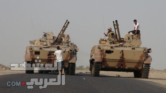 بدعم واسناد القوات المسلحة الاماراتية.. وصول معدات واليات ثقيلة الئ مدينة الخوخة استعداداً لتحرير  الحديدة