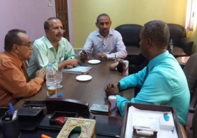 مكتب الصحة بعدن  يناقش الوضع الصحي بالمراكز الصحية بصيرة