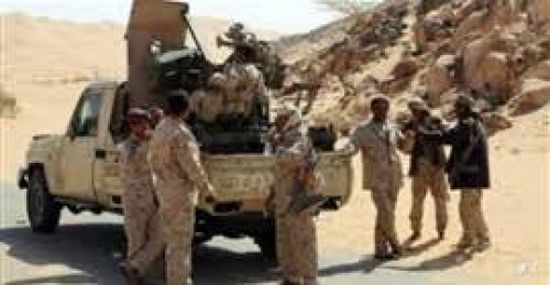 هزائم جديدة للحوثيين تدفع عناصرهم للهرب من مديرية الملاجم