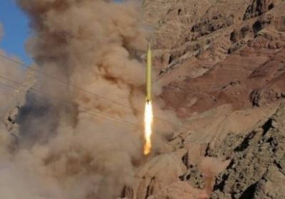 سقوط صاروخ أطلقته المليشيات الحوثية باتجاه السعودية داخل اليمن