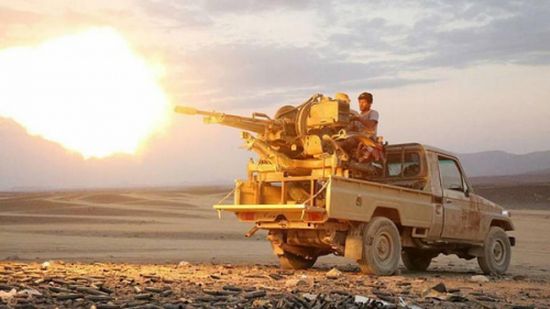 قوات الشرعية تقترب من السيطرة على منطقة إطلاق الصواريخ الباليستية التابعة للميلبشيا الحوثية في الملاجم 