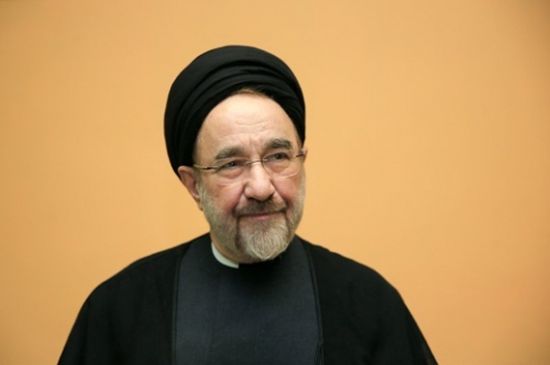 خاتمي يطالب بإصلاحات لتجنب سقوط النظام الإيراني