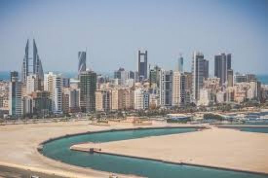 البحرين تستثني هؤلاء من قرار منع تأشيرات دخول القطريين
