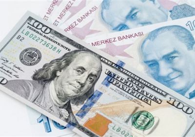هبوط جديد لليرة التركية أمام الدولار بعد خلاف بين واشنطن وأنقرة