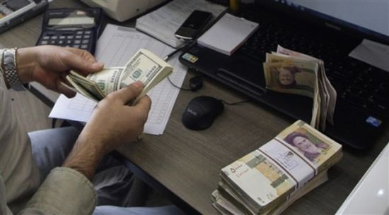 محاولة إنقاذية للريال الإيراني عبر السماح باستيراد أوراق النقد الأجنبي