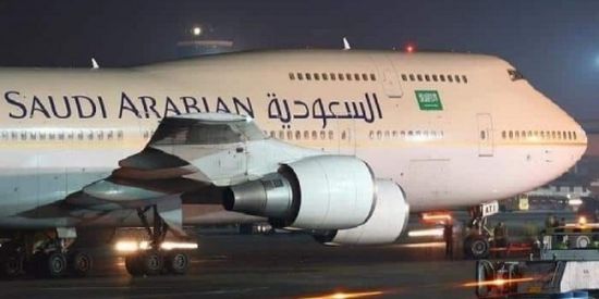 فلبينية تضع طفلها على متن الخطوط الجوية السعودية ( صورة ) 