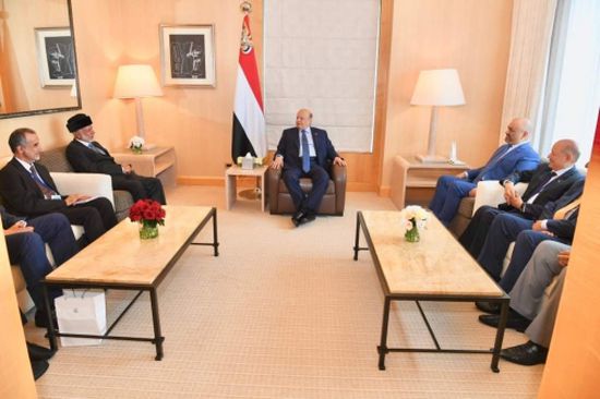 الرئيس اليمني يلتقي وزير الشؤون الخارجية بسلطة عمان في نيويورك