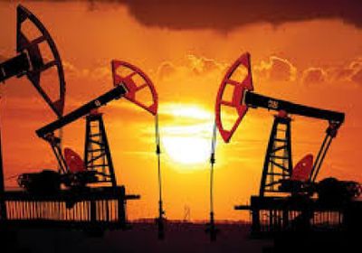  النفط يصعد بأكثر من 1% وبرنت يسجل أعلى مستوى في 4 أعوام