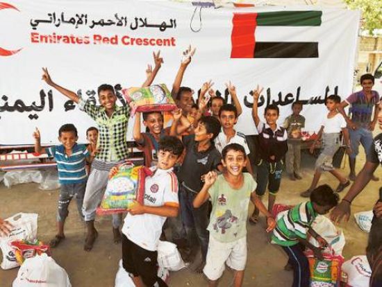 112 ألف مواطن يستفيدون من مساعدات الهلال الأحمر الإماراتي