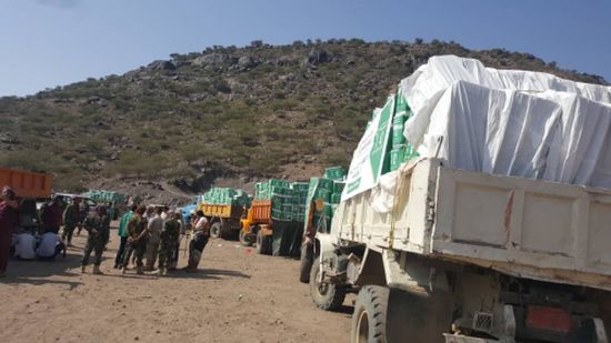 مركز  سلمان للإغاثة يدشن توزيع 2500 سلة غذائية ضمن حملته العاجلة لمديرية الأزارق