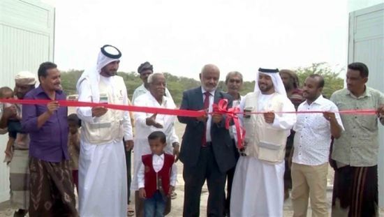 الهلال الأحمر الإماراتي يطلع على احتياجات العملية التعليمية في المناطق المحررة من محافظة الحديدة