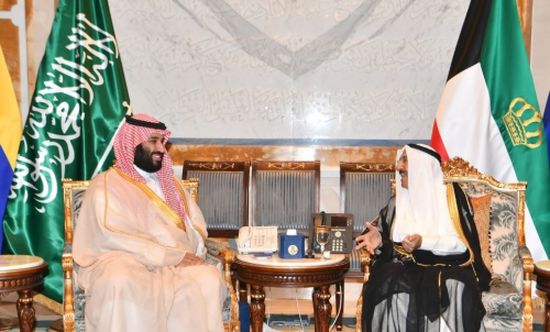 ولي العهد السعودي وأمير الكويت يبحثان سبل تعزيز العلاقات المشتركة