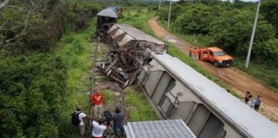 تصادم قطارين بجنوب أفريقيا.. والإصابات بالمئات