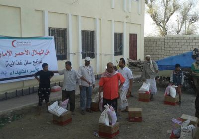 الهلال الأحمر الإماراتي يقدم الدفعة الثانية من المساعدات الإنسانية للضالع