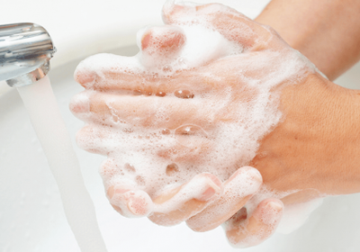 غسل اليدين وسيلة فعالة للحماية من الأمراض