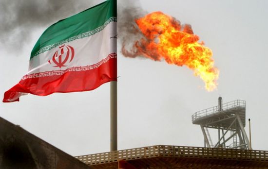 الهند تتجاهل العقوبات الأمريكية وتواصل شراء النفط الإيراني