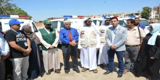 سبع سيارات إسعاف.. منحة سعودية إماراتية جديدة لقطاع الصحة بعدن
