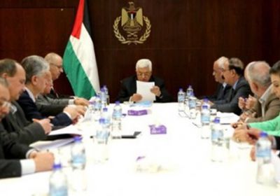 منظمة التحرير الفلسطينية تلوح بمواجهة حماس وقطر سياسياً وقانونياً