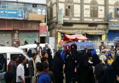 مئات النساء ينتفضون في صنعاء: "لا حوثي بعد اليوم" 