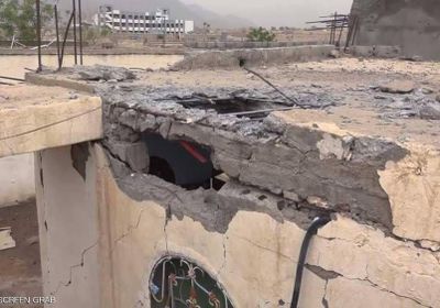 بعد تكبدها لخسائر كبيرة.. ميليشيا الحوثي ترد بقصف المدنيين في حيس