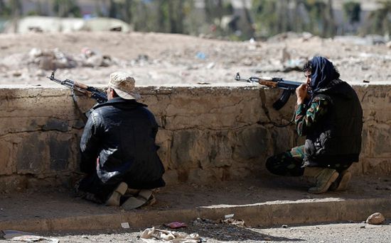 اشتباكات مسلحة بين مجهولين ومليشيا الحوثي في صنعاء