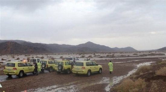  وفاة شخص وإنقاذ العشرات احتجزتهم السيول شمالي السعودية