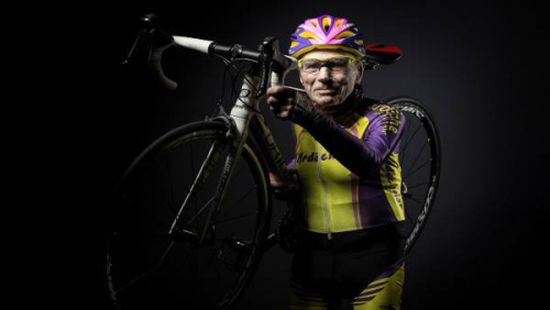 عودة أكبر معمر في العالم إلى ممارسة الرياضة في عمر 106 عام