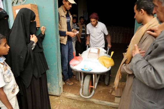 الأغذية العالمي يتهم الحوثيين باحتجاز مساعدات تكفي لإطعام 4 ملايين جائع