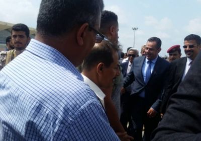 وصول رئيس الوزراء إلى مطار عدن