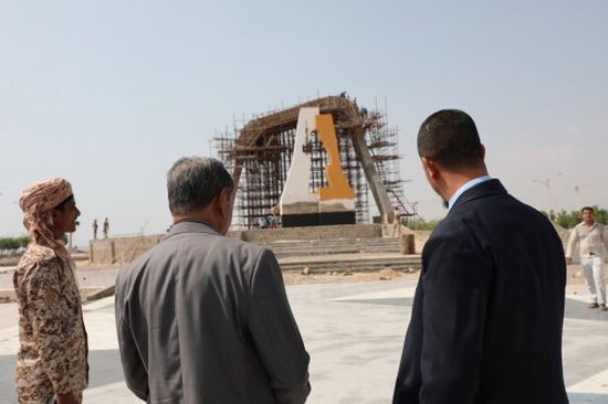 "البحسني" يطلع على آخر تطورات مشروع النصب التذكاري للشهداء