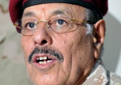 علي محسن الأحمر يتواطأ مع &laquo;الإصلاح&raquo; ويسمح بسيطرة الإخوان على الجيش في تعز &laquo;تفاصيل&raquo;