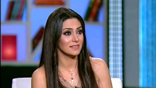 مايا نصري تسافر إلى الغردقة من أجل "زنزانة 7"